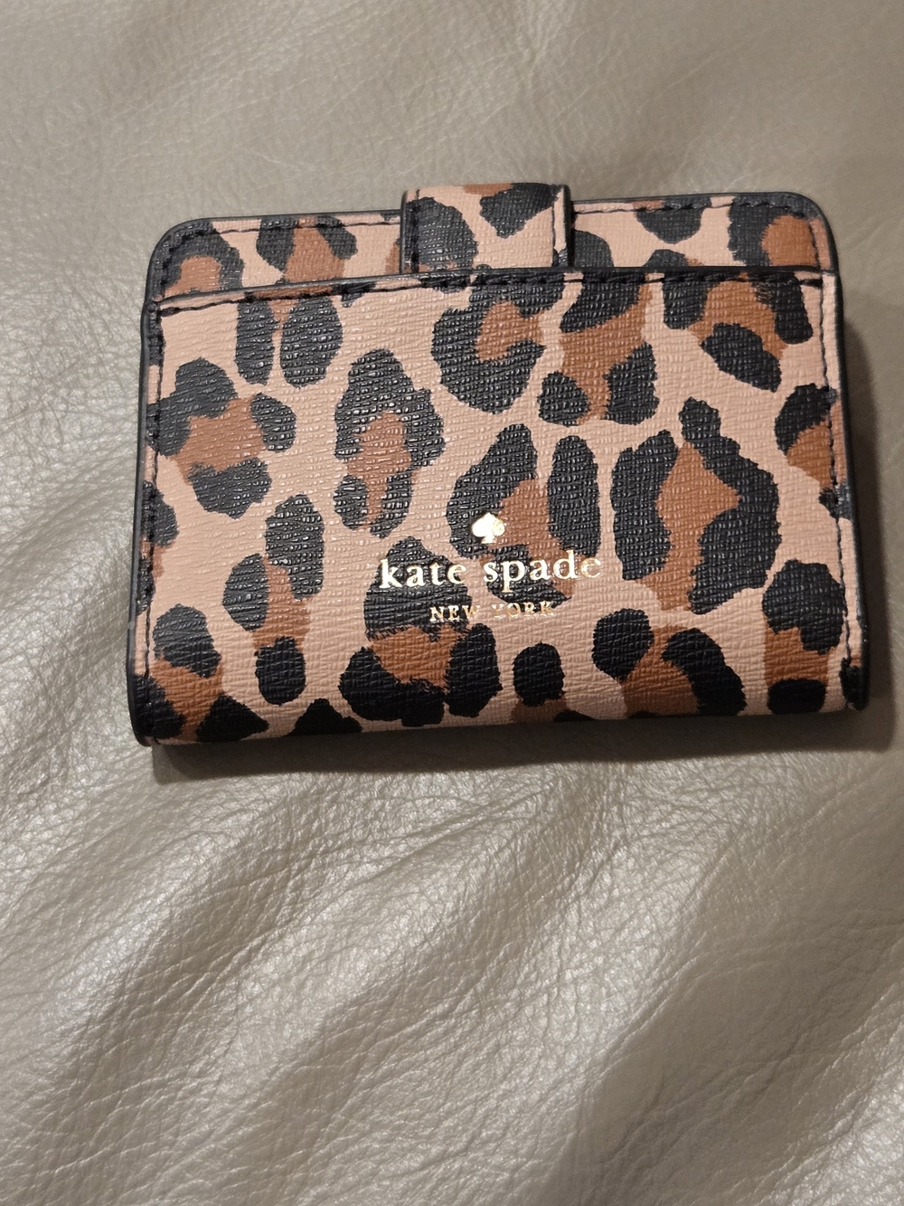 Kate Spade Phoebe Spotted Leopard Turnlock Compact Bifold Wallet